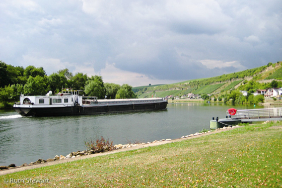 The Moselle at Éinen