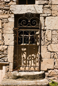 Doorway, Flavigny